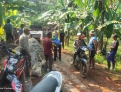 Wali Murid SD 1 Negeri Sinar Jawa Ramai-ramai Perbaiki Jalan, ‘Pemerintah Tutup Mata’